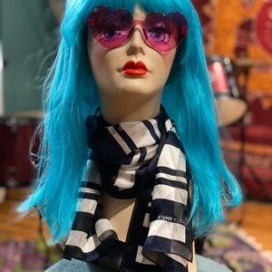 Vintage 80’s Anne Klein scarf